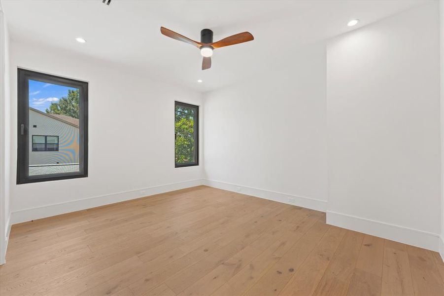 Spacious, unfurnished interior of a new home in , Dallas (Image 22).