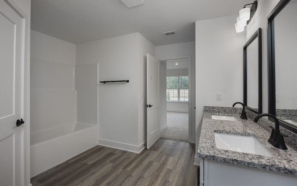 Furnished interior view inside a new home in Kirkland Farms, Alachua (Image 11).