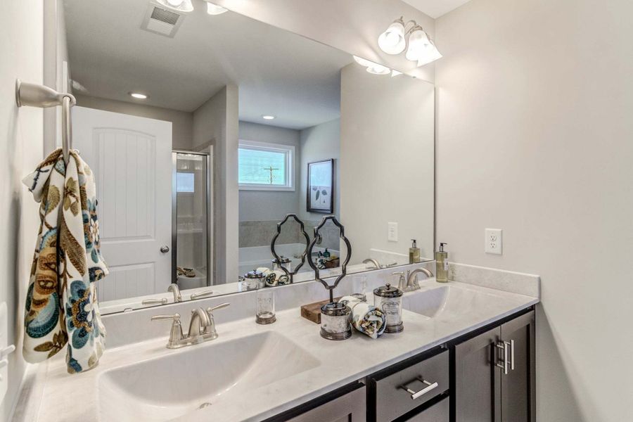 Representative furnished interior of a home built from the Drayton by Caviness & Cates Communities in Bartlett Manor, Youngsville (Image 214).