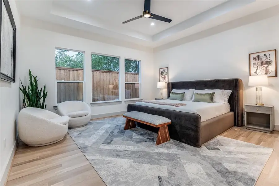 Furnished interior view inside a new home in , Dallas (Image 16). Furnished interior view inside a new home in , Dallas (Image 16).