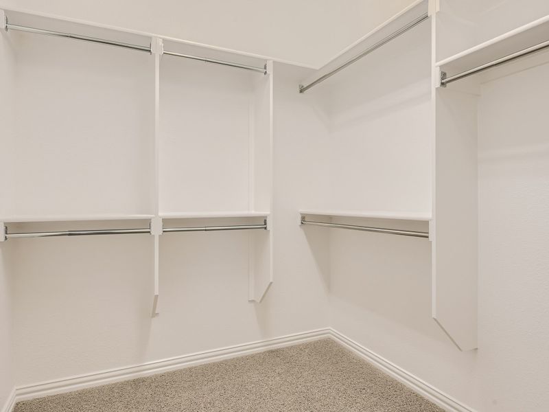 Plan 1522 Main Closet Representative Image