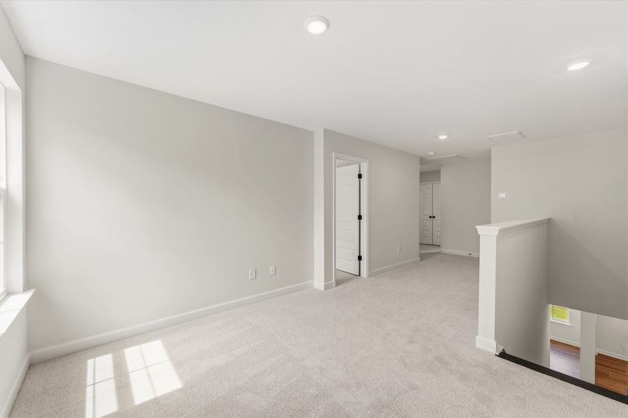 Spacious, unfurnished interior of a new home in Timberland Grove, Anderson (Image 31).