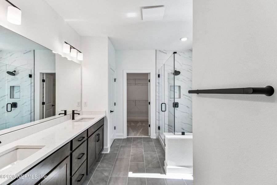 Furnished interior view inside a new home in Granville at eTown 34', Jacksonville (Image 10).