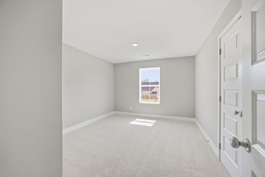 Flexible Guest Bedroom or Home Office Space