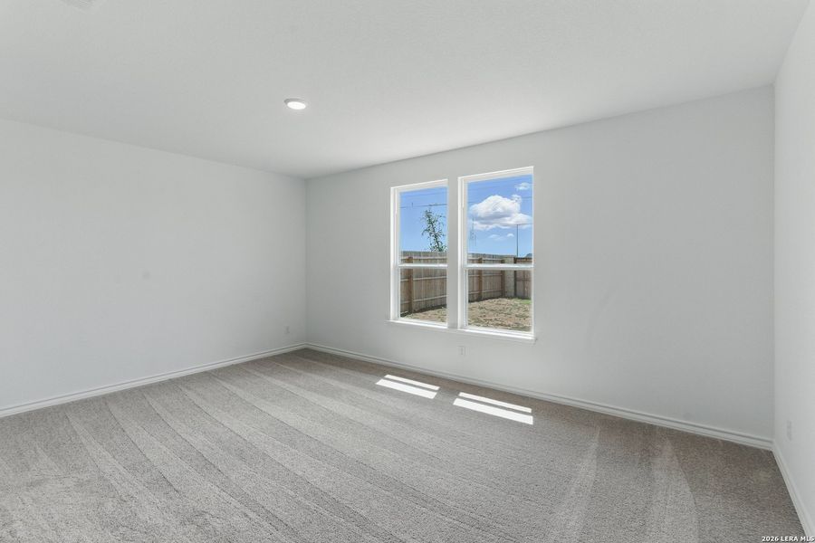 Spacious, unfurnished interior of a new home in , New Braunfels (Image 31).