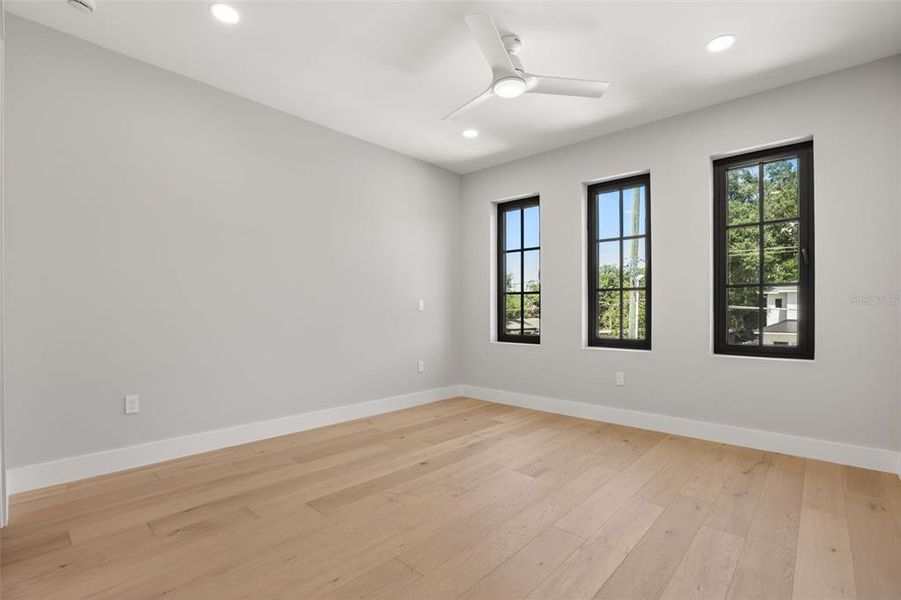 Spacious, unfurnished interior of a new home in College Park, Orlando (Image 23). Spacious, unfurnished interior of a new home in College Park, Orlando (Image 23).
