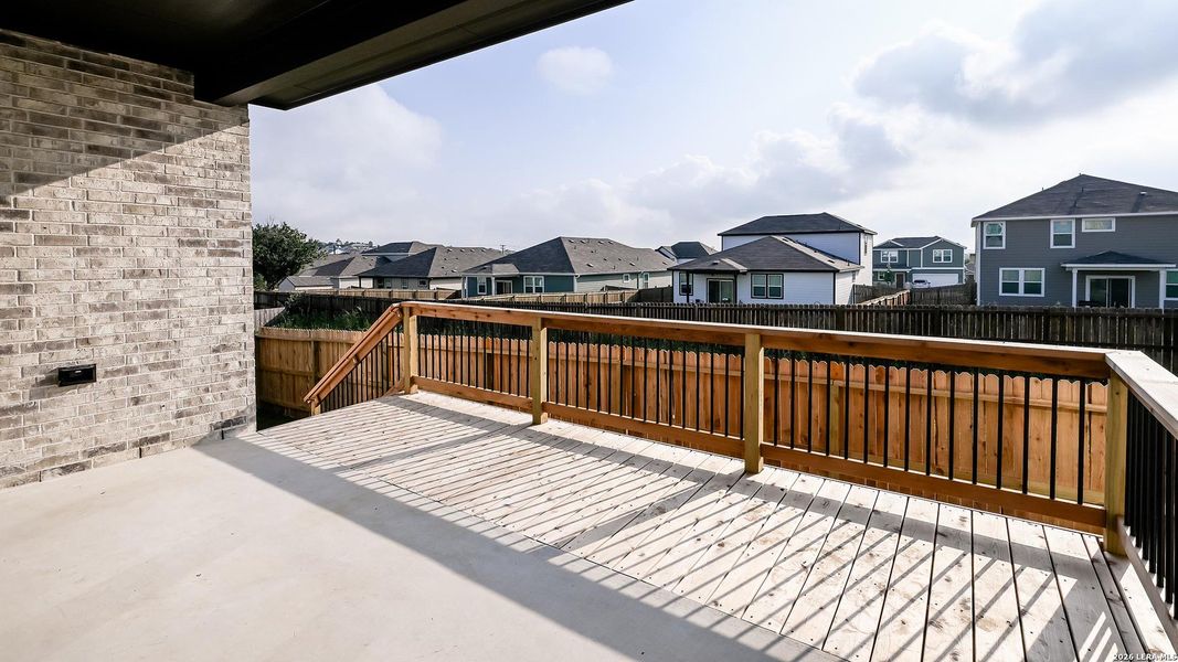 Exterior details and patio area of a home in Cibolo Valley Heights, Cibolo (Image 3).