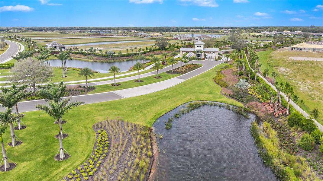 Image 31 of a home in Esplanade at Azario Lakewood Ranch. Image 31 of a home in Esplanade at Azario Lakewood Ranch.