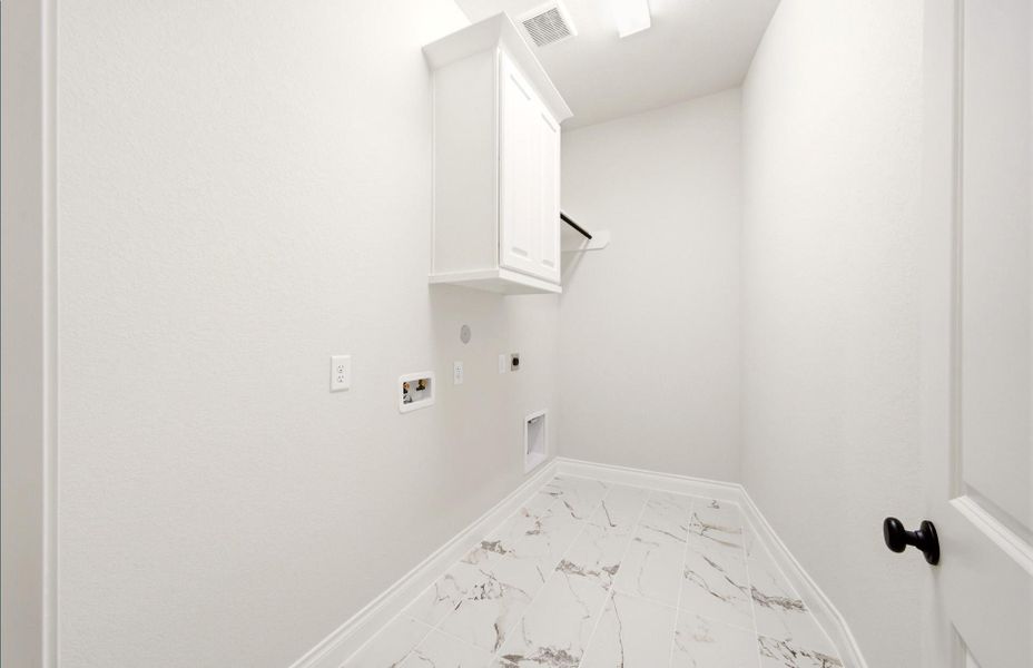 Spacious, unfurnished interior of a new home in The Woodlands Hills 65′, Willis (Image 22). Spacious, unfurnished interior of a new home in The Woodlands Hills 65′, Willis (Image 22).