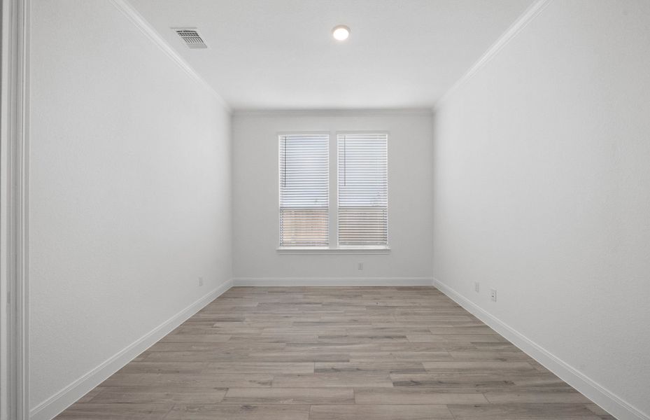 Flex Room/ Office Flex Room/ Office