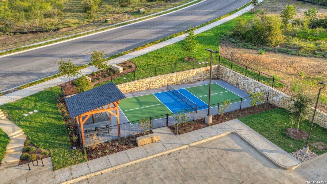 Community amenities in Bollinger, Maxwell (Image 23).