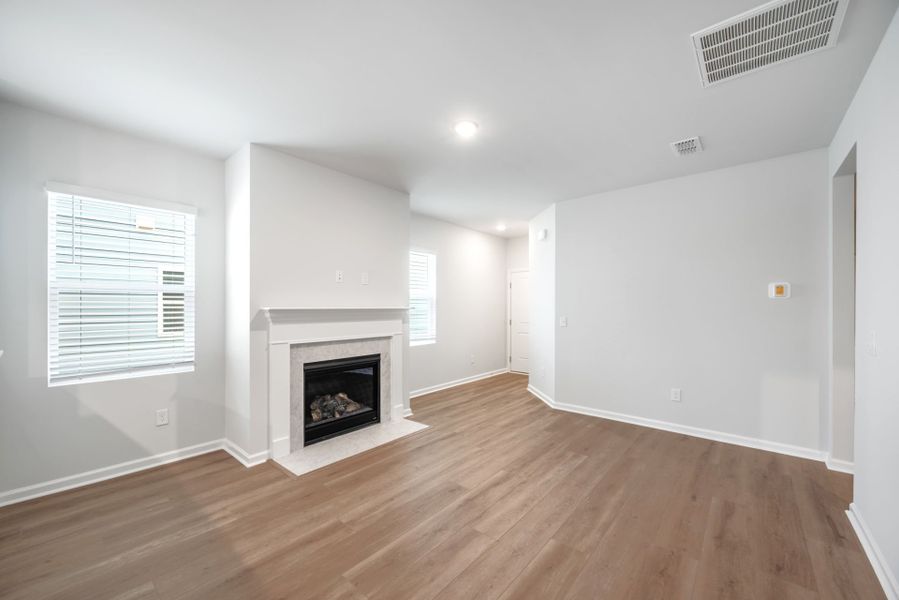 Spacious, unfurnished interior of a new home in Grand Arbor, Blythewood (Image 19).