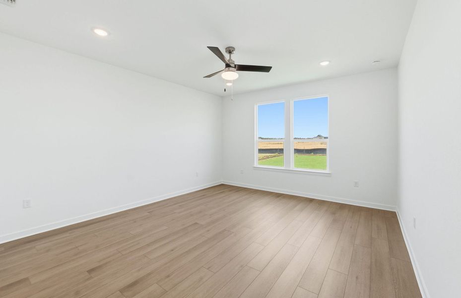 Spacious, unfurnished interior of a new home in Del Webb Austin at Lost Pines, Bastrop (Image 17). Spacious, unfurnished interior of a new home in Del Webb Austin at Lost Pines, Bastrop (Image 17).