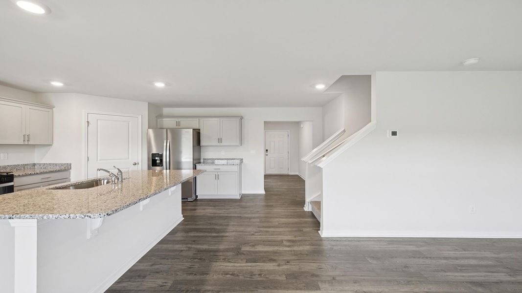 Image 28 of a home in Lakestone.