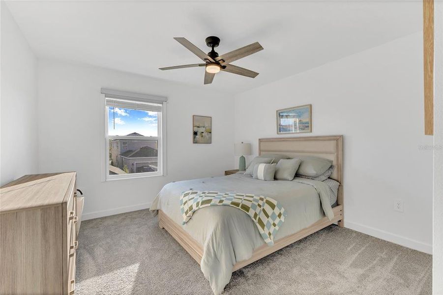 Furnished interior view inside a new home in , Orlando (Image 20).