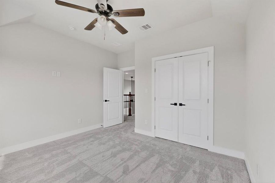 Spacious, unfurnished interior of a new home in , Rowlett (Image 19).