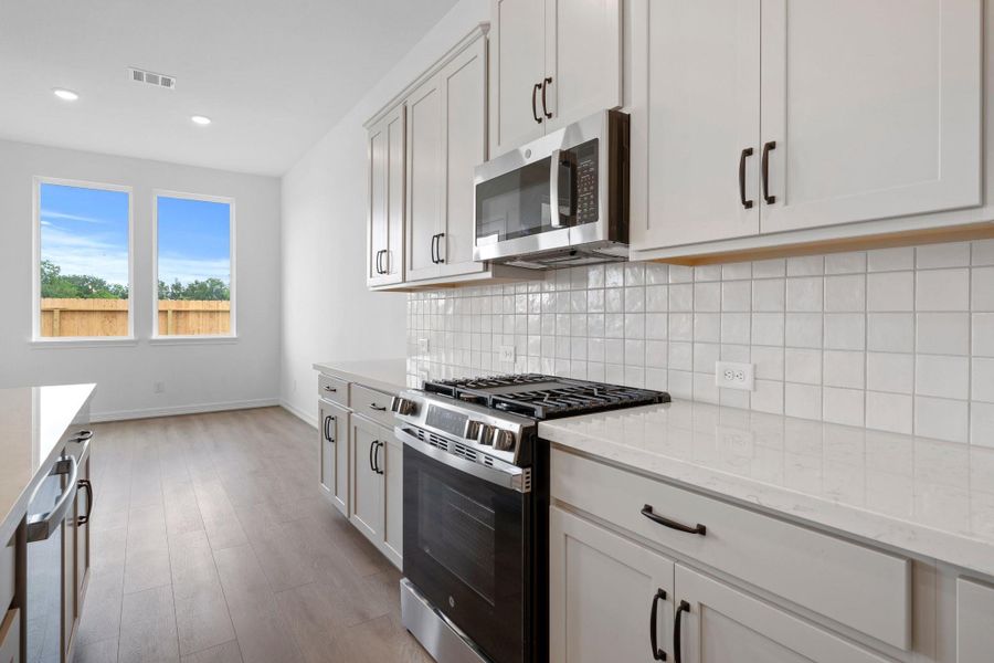 Note: Sample product photo. Actual exterior and interior selections may vary by homesite. Photo may be virtually staged Note: Sample product photo. Actual exterior and interior selections may vary by homesite. Photo may be virtually staged