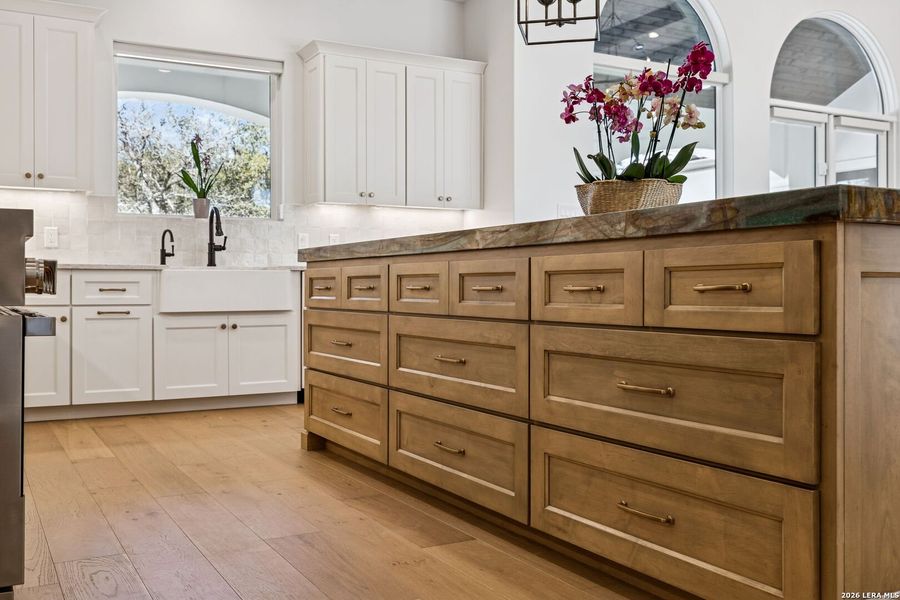 Image 84 of a home in .