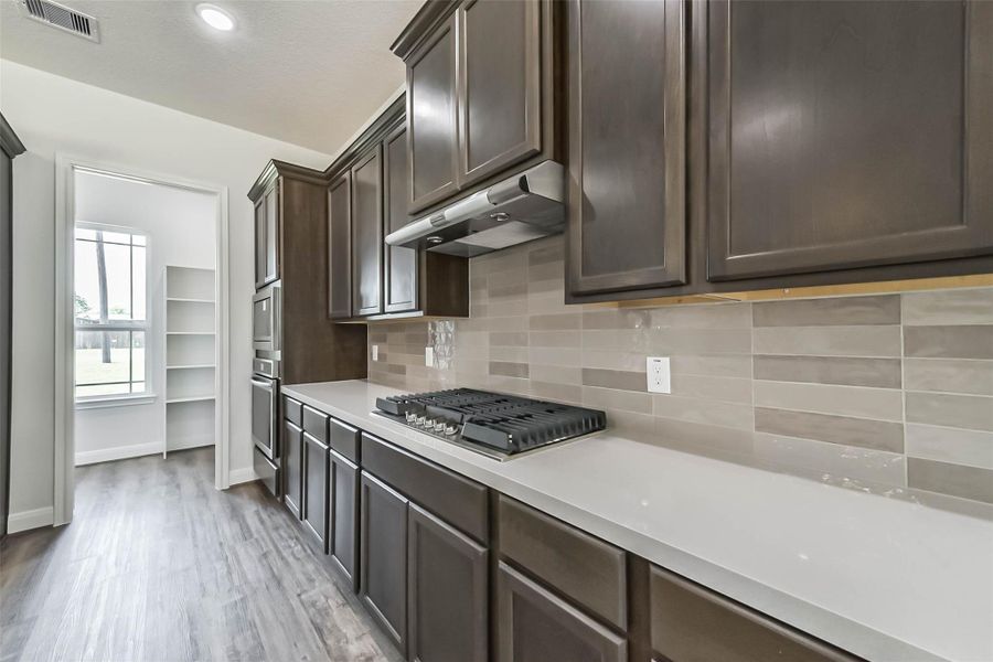 Furnished interior view inside a new home in , Baytown (Image 14).