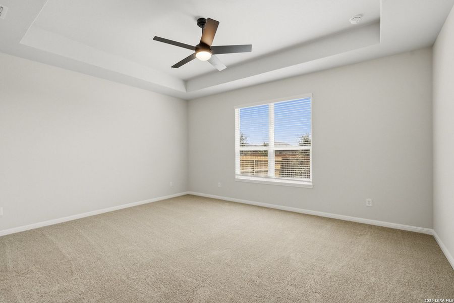 Spacious, unfurnished interior of a new home in Cinco Lakes, San Antonio (Image 26).