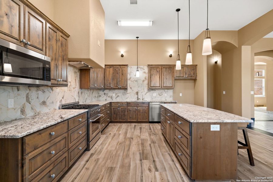 Furnished interior view inside a new home in , Canyon Lake (Image 8).