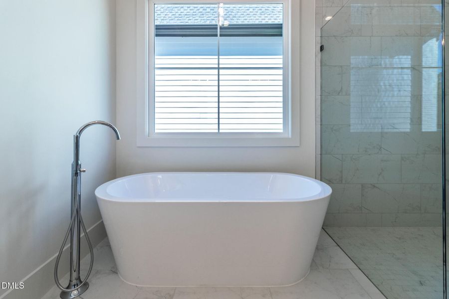 1529_SALEM CHURCH_INTERIOR_36