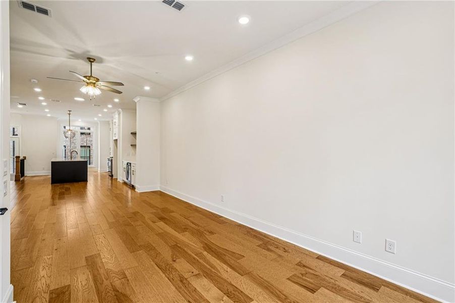 Spacious, unfurnished interior of a new home in Byers Park, Alpharetta (Image 24). Spacious, unfurnished interior of a new home in Byers Park, Alpharetta (Image 24).