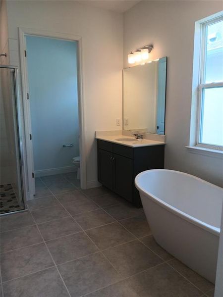 Furnished interior view inside a new home in , Orlando (Image 5).