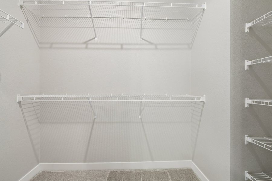 Spacious, unfurnished interior of a new home in Highlands at Fox Hill, Longmont (Image 19).