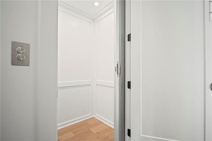 Spacious, unfurnished interior of a new home in Laurel View, Suwanee (Image 21).