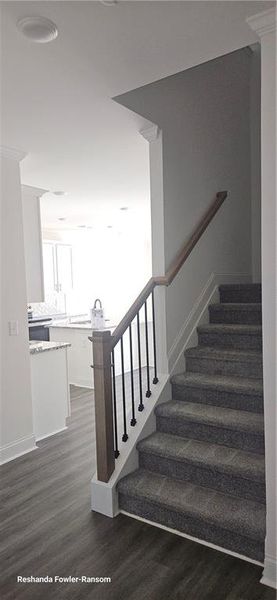 Spacious, unfurnished interior of a new home in Mulberry Summit, Flowery Branch (Image 11).