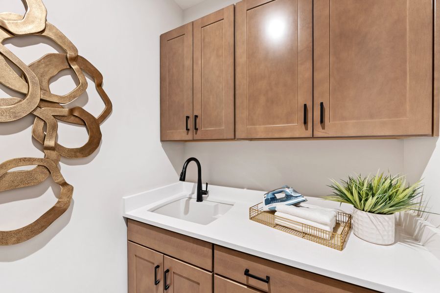 Close-up of interior finishes inside a home in Southbridge, Fort Mill (Image 19).