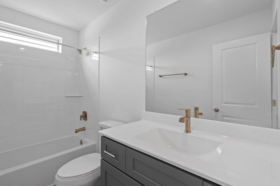 Furnished interior view inside a new home in Ellerden, Tomball (Image 6). Furnished interior view inside a new home in Ellerden, Tomball (Image 6).