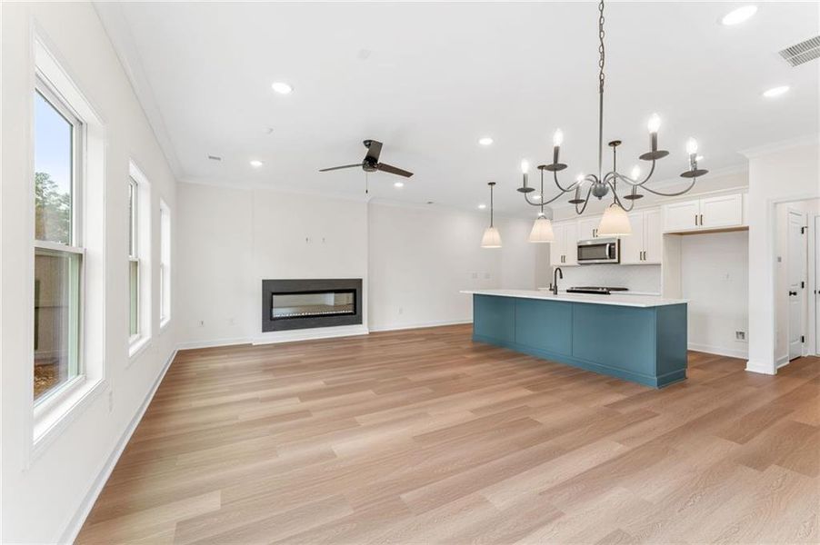 Spacious, unfurnished interior of a new home in Cherokee Township, Acworth (Image 22).