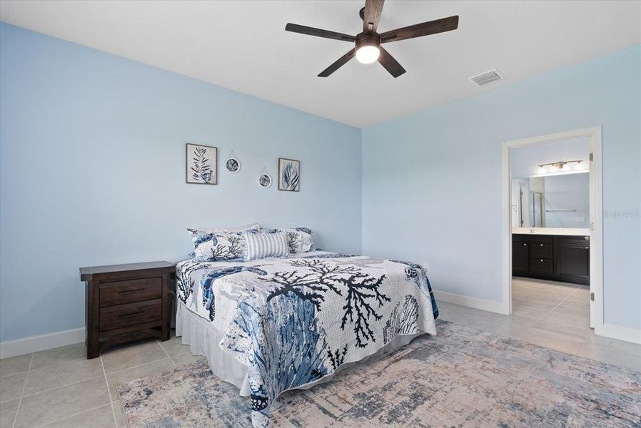 Furnished interior view inside a new home in , Port Charlotte (Image 27).