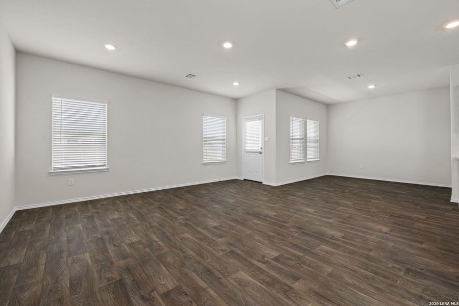 Spacious, unfurnished interior of a new home in Riverstone at Westpointe, San Antonio (Image 24).