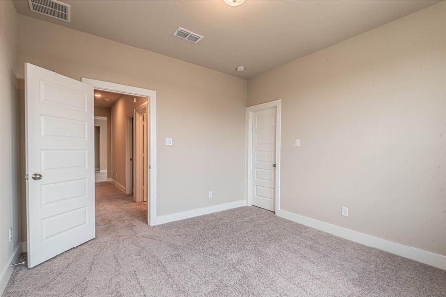 Spacious, unfurnished interior of a new home in , Fulshear (Image 35). Spacious, unfurnished interior of a new home in , Fulshear (Image 35).