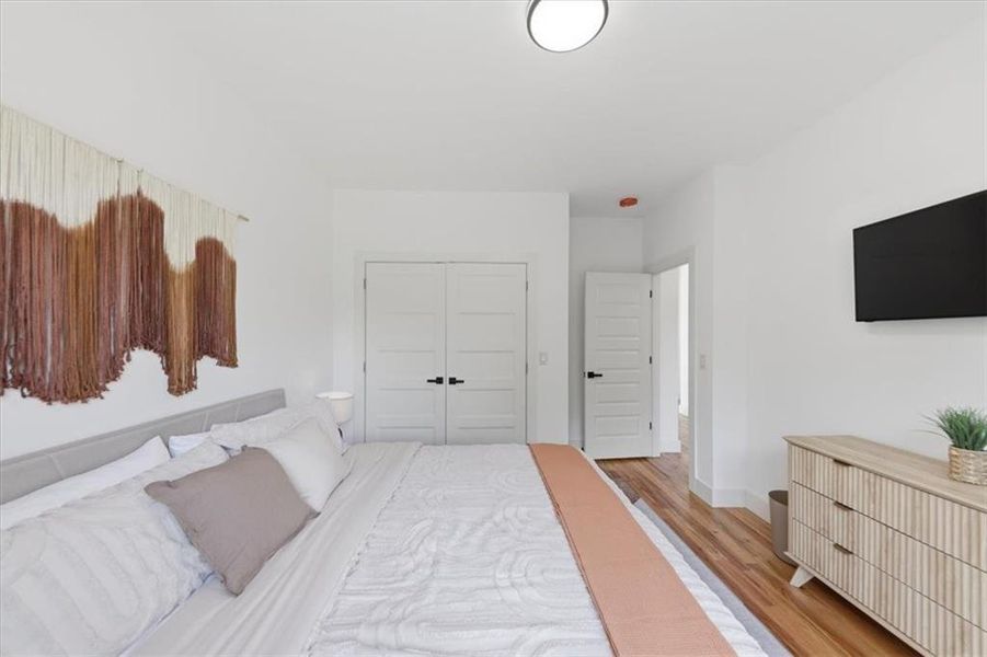 Furnished interior view inside a new home in , Atlanta (Image 15).