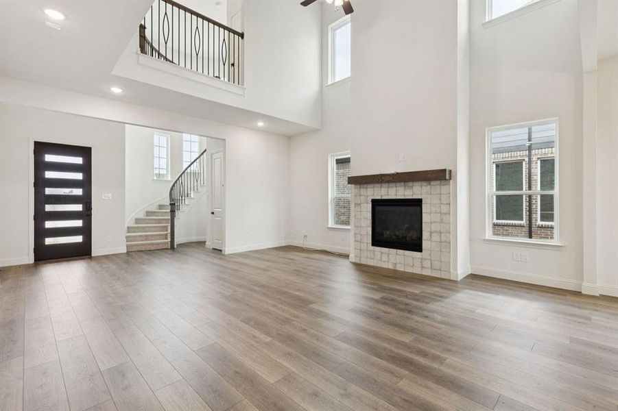 Spacious, unfurnished interior of a new home in Timberbrook, Justin (Image 16).