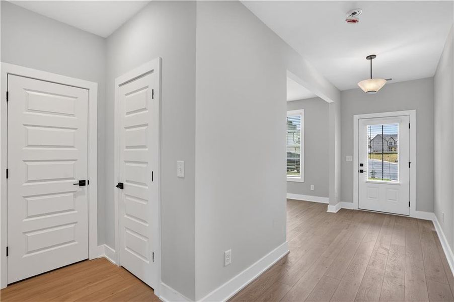 Spacious, unfurnished interior of a new home in , Villa Rica (Image 13). Spacious, unfurnished interior of a new home in , Villa Rica (Image 13).