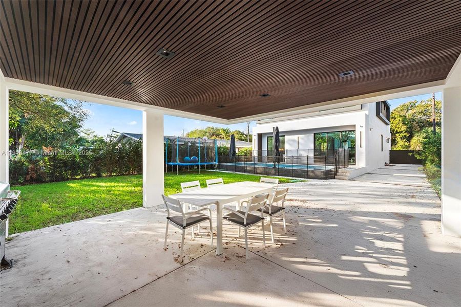 Exterior details and patio area of a home in , North Miami Beach (Image 20).