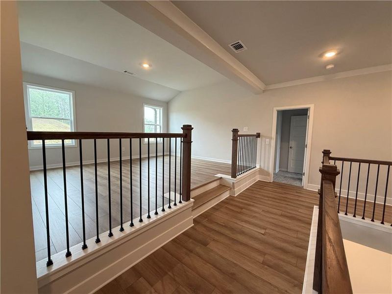 Spacious, unfurnished interior of a new home in Ponderosa Farms Manor, Gainesville (Image 33).