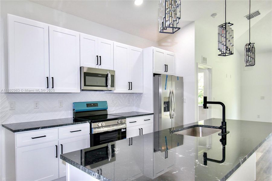 Furnished interior view inside a new home in , Lake Placid (Image 12).