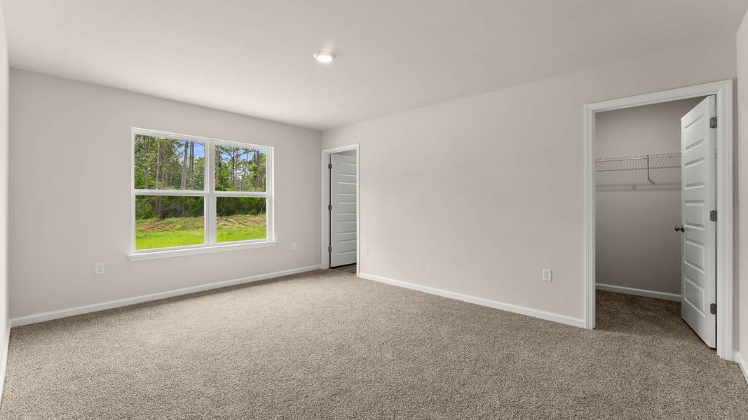 Spacious, unfurnished interior of a new home in Chateau Nemours, Port Saint Joe (Image 24).