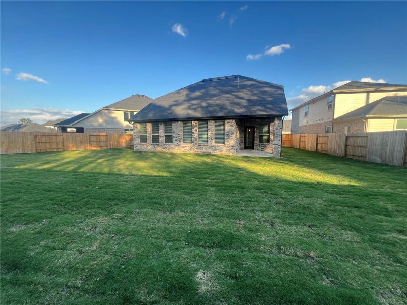 Exterior details and patio area of a home in Sorella 50s, Tomball (Image 21). Exterior details and patio area of a home in Sorella 50s, Tomball (Image 21).