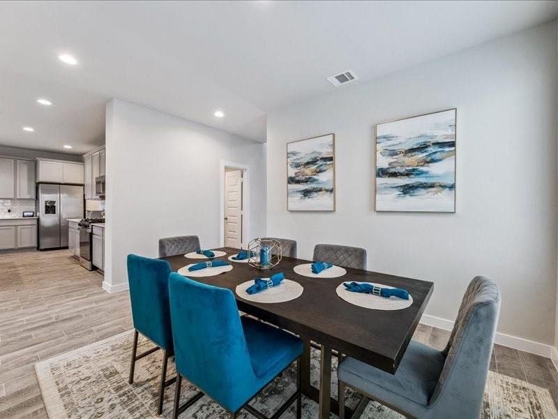 Furnished interior view inside a new home in Champions Oak, Houston (Image 14). Furnished interior view inside a new home in Champions Oak, Houston (Image 14).