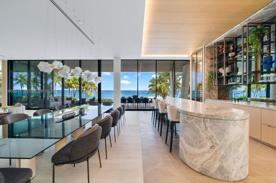 Community amenities in , Golden Beach (Image 58).