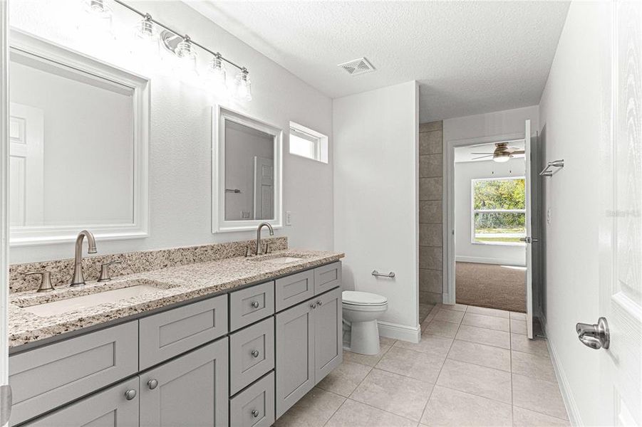 JACK AND JILL BATHROOM WITH DOUBLE VANITY