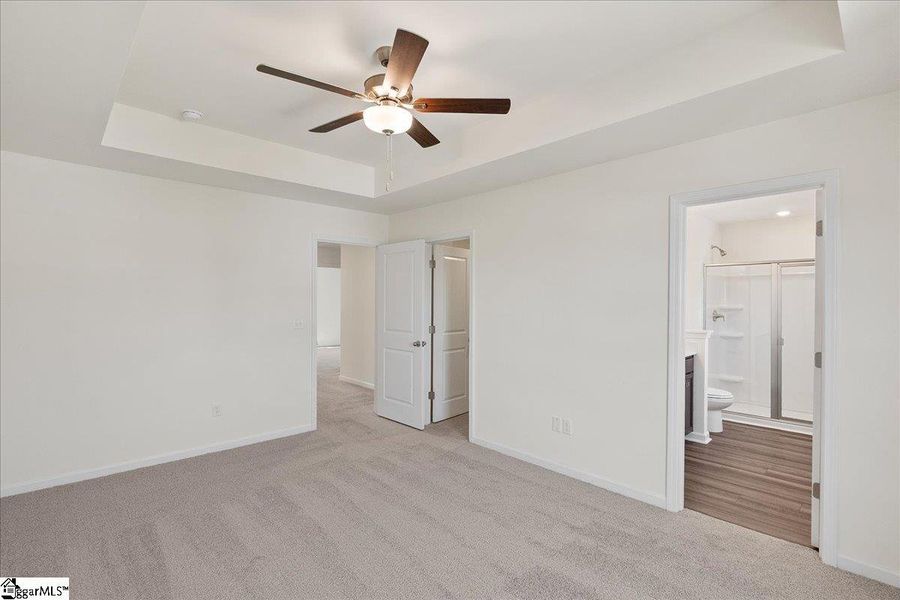 Spacious, unfurnished interior of a new home in Halton Oaks, Spartanburg (Image 19). Spacious, unfurnished interior of a new home in Halton Oaks, Spartanburg (Image 19).