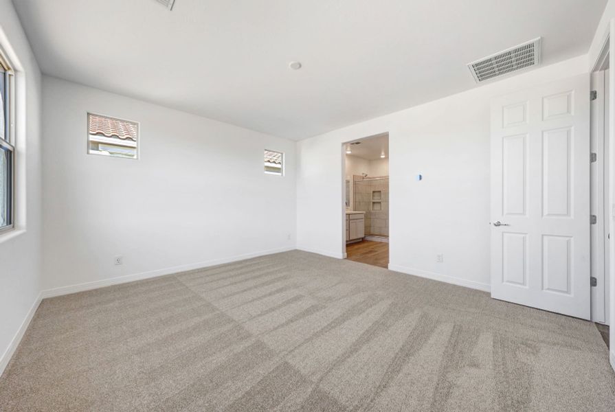 Spacious, unfurnished interior of a new home in Tierra Vistoso, Surprise (Image 15).